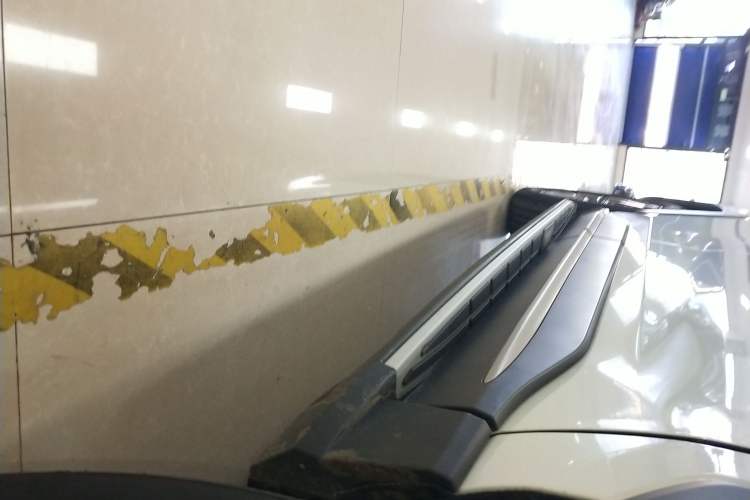 Used Toyota Wildlander 2023 2.0L CVT Two-Wheel Drive Luxury PLUS Edition Right Side Sill