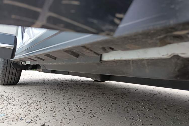 Used Toyota Wildlander 2023 2.0L CVT Four-Wheel Drive Luxury PLUS Edition Right Side Sill