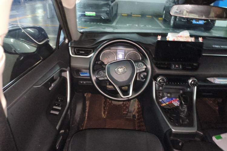 Used Toyota Wildlander 2023 2.0L CVT Two-Wheel Drive Urban Edition Steering Wheel