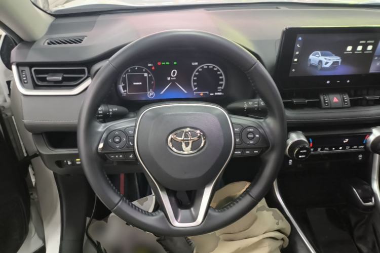 Used Toyota Wildlander 2023 2.0L CVT Two-Wheel Drive Luxury PLUS Edition Steering Wheel