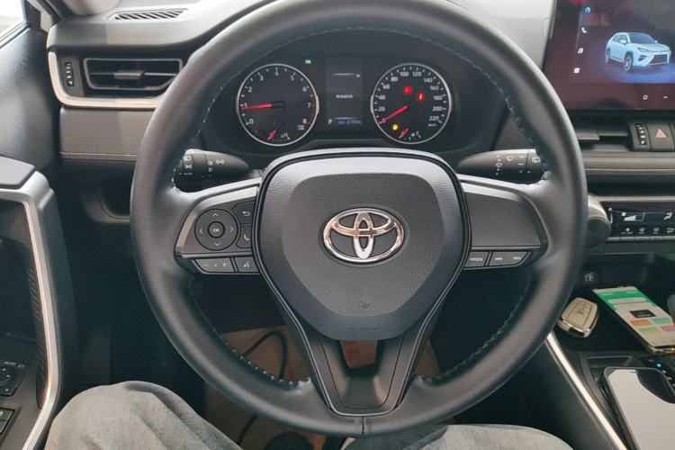Used Toyota Wildlander 2023 2.0L CVT Two-Wheel Drive Leading Edition Steering Wheel