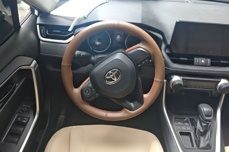 Used Toyota Wildlander 2023 2.0L CVT Two-Wheel Drive Leading Edition Steering Wheel