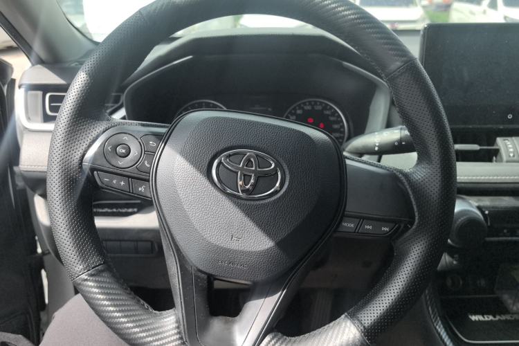 Used Toyota Wildlander 2023 2.0L CVT Two-Wheel Drive Leading Edition Steering Wheel