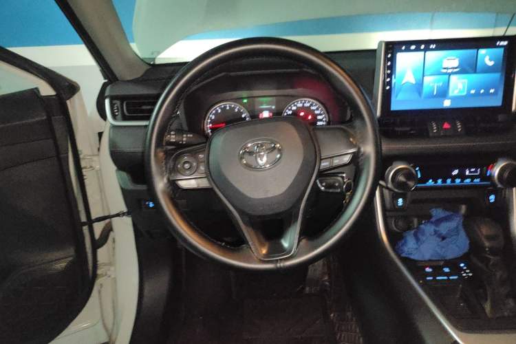 Used Toyota Wildlander 2023 2.0L CVT Two-Wheel Drive Leading Edition Steering Wheel