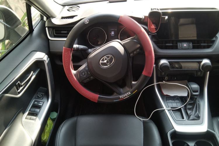 Used Toyota Wildlander 2023 2.0L CVT Two-Wheel Drive Leading Edition Steering Wheel