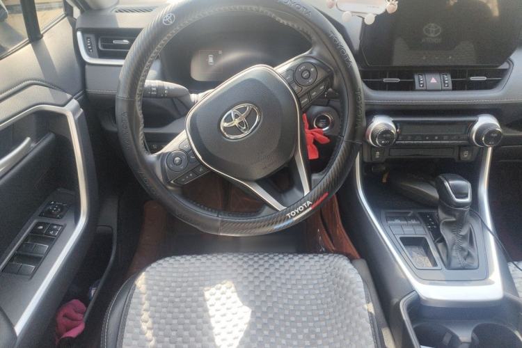 Used Toyota Wildlander 2023 2.0L CVT Two-Wheel Drive Luxury PLUS Edition Steering Wheel