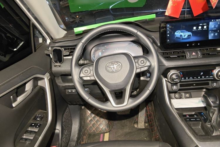 Used Toyota Wildlander 2023 2.0L CVT Two-Wheel Drive Luxury PLUS Edition Steering Wheel