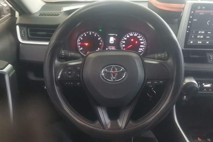 Used Toyota Wildlander 2023 2.0L CVT Two-Wheel Drive Leading Edition Steering Wheel
