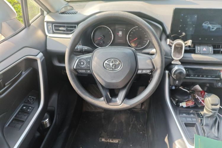 Used Toyota Wildlander 2023 2.0L CVT Two-Wheel Drive Leading Edition Steering Wheel