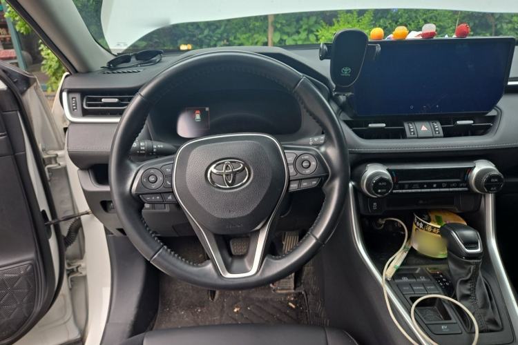 Used Toyota Wildlander 2023 Dual-Engine 2.5L E-CVT Two-Wheel Drive Urban Edition Steering Wheel