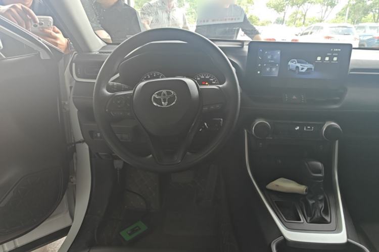 Used Toyota Wildlander 2023 2.0L CVT Two-Wheel Drive Leading Edition Steering Wheel