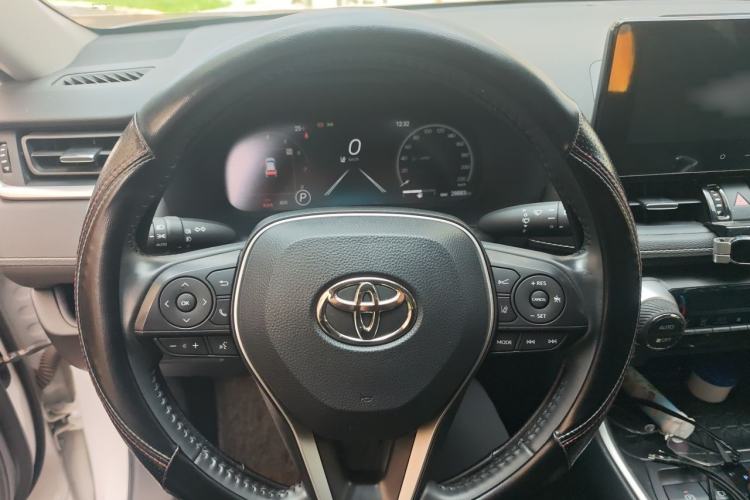 Used Toyota Wildlander 2023 2.0L CVT Two-Wheel Drive Luxury PLUS Edition Steering Wheel