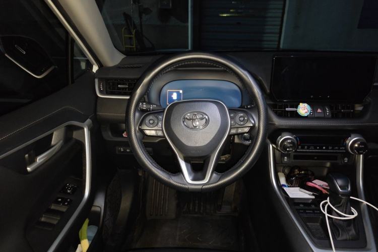 Used Toyota Wildlander 2023 2.0L CVT Two-Wheel Drive Luxury PLUS Edition Steering Wheel