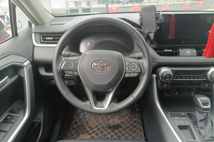 Used Toyota Wildlander 2023 2.0L CVT Two-Wheel Drive Luxury PLUS Edition Steering Wheel