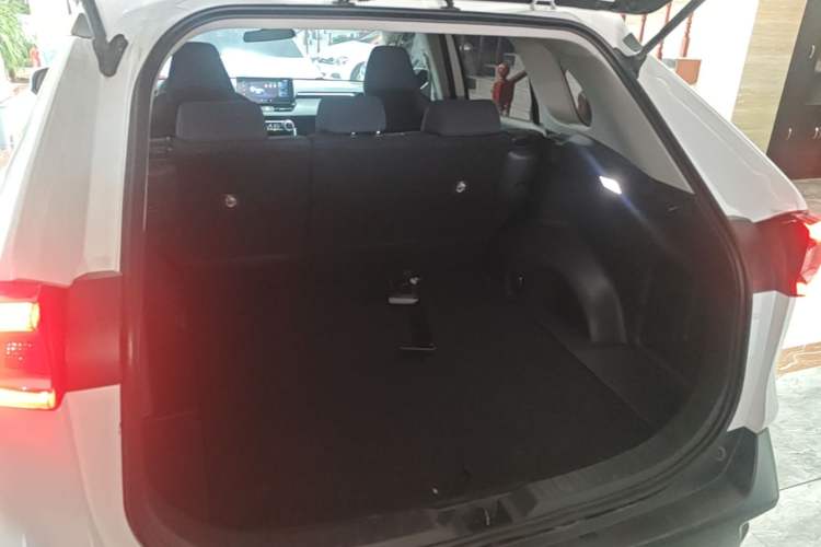 Used Toyota Wildlander 2023 2.0L CVT Two-Wheel Drive Leading Edition Trunk