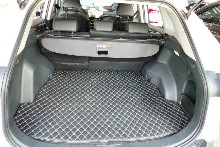 Used Toyota Wildlander 2023 2.0L CVT Two-Wheel Drive Urban Edition Trunk