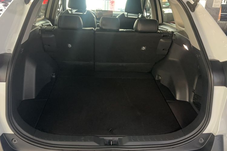 Used Toyota Wildlander 2023 2.0L CVT Two-Wheel Drive Leading Edition Trunk