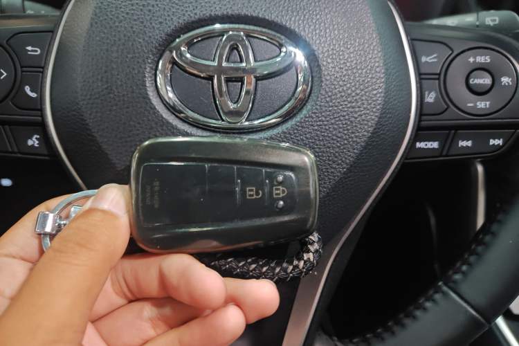 Used Toyota Wildlander 2023 2.0L CVT Two-Wheel Drive Urban Edition Vehicle Key