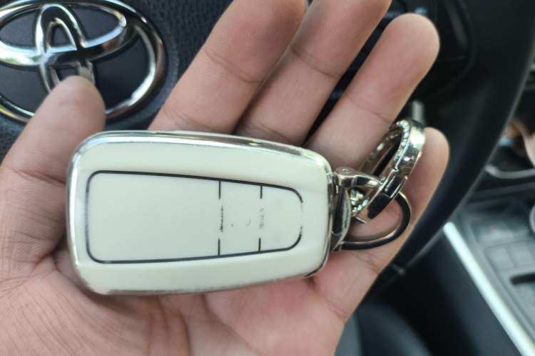 Used Toyota Wildlander 2023 2.0L CVT Two-Wheel Drive Luxury PLUS Edition Vehicle Key