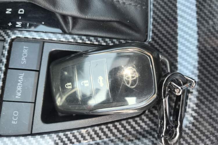 Used Toyota Wildlander 2023 2.0L CVT Two-Wheel Drive Leading Edition Vehicle Key