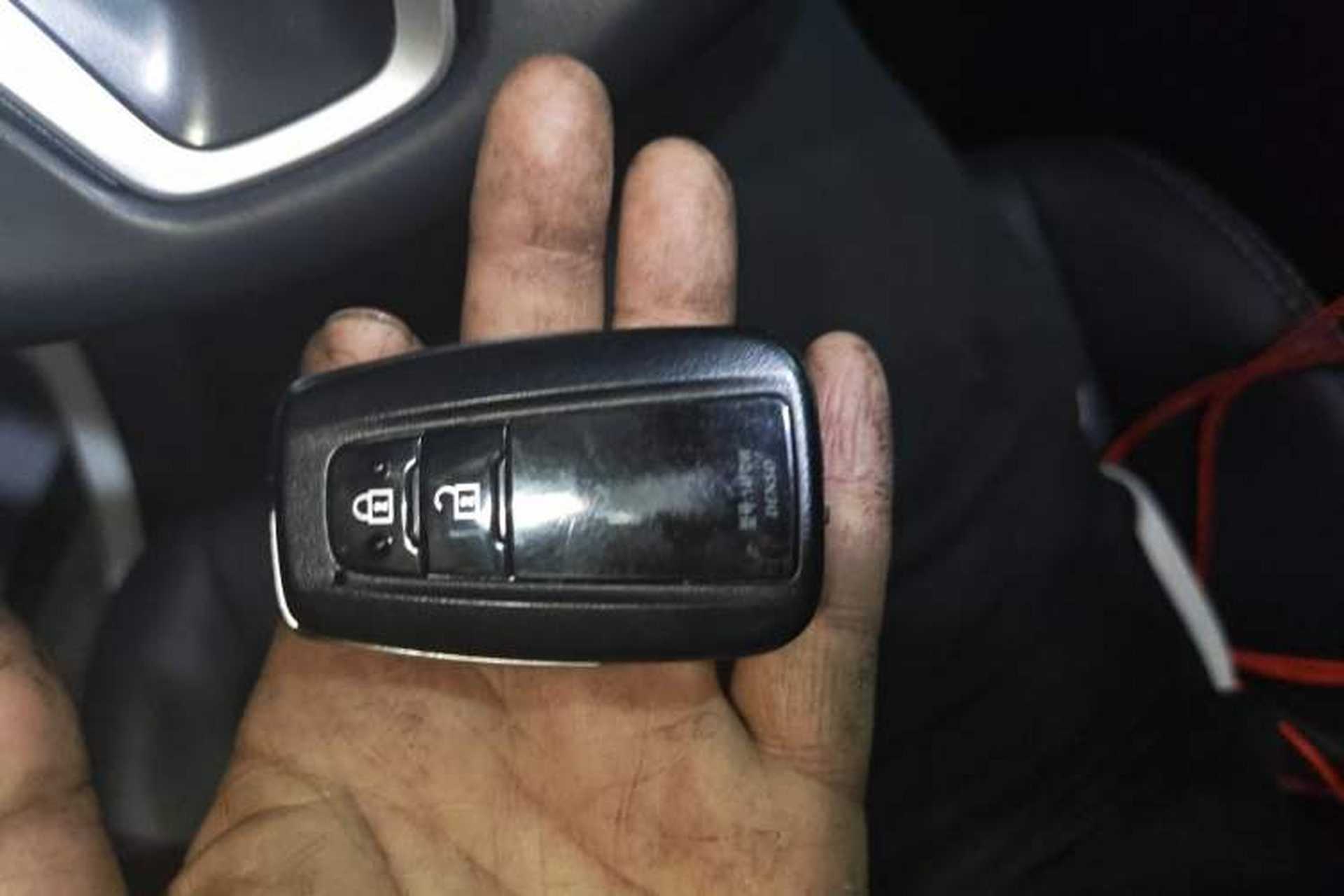 Used Toyota Wildlander 2023 2.0L CVT Two-Wheel Drive Luxury PLUS Edition Vehicle Key