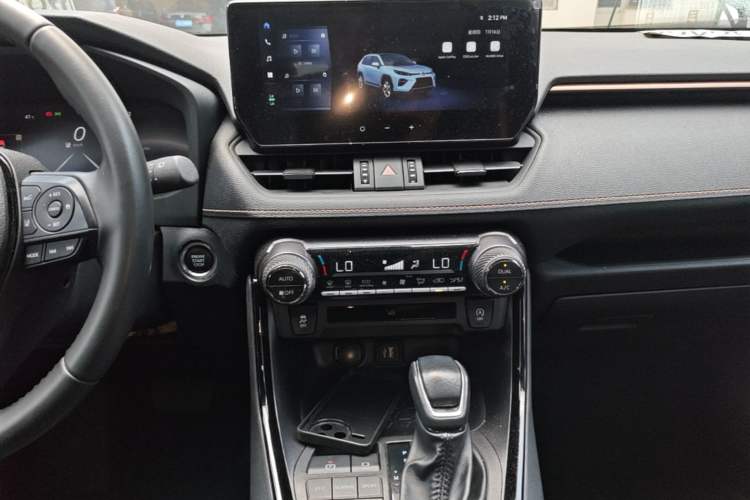 Used Toyota Wildlander 2024 2.0L CVT Two-Wheel Drive Luxury PLUS Edition Audio And AC Panel