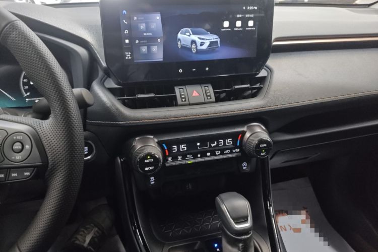 Used Toyota Wildlander 2024 2.0L CVT Two-Wheel Drive Luxury PLUS Edition Audio And AC Panel