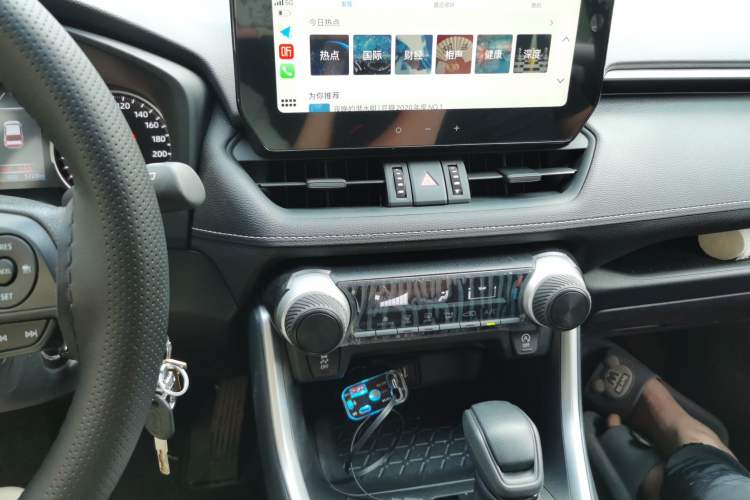 Used Toyota Wildlander 2024 2.0L CVT Two-Wheel Drive Leading Edition Audio And AC Panel