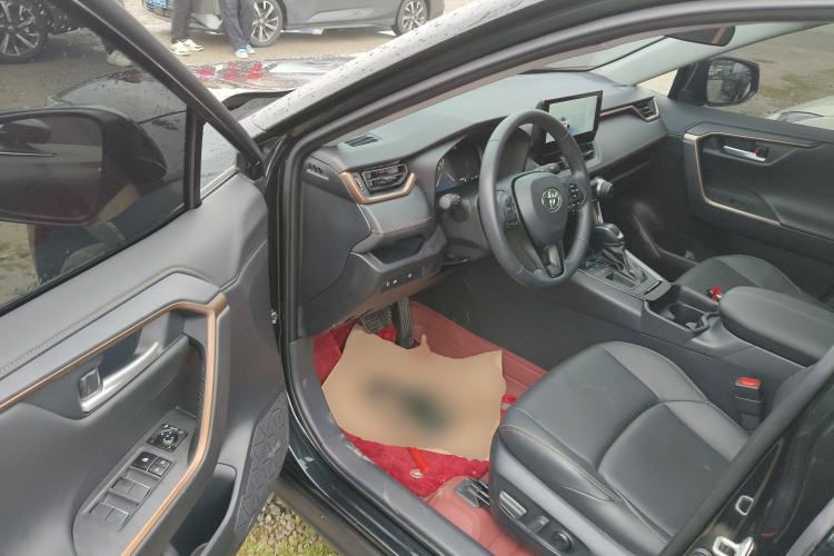 Used Toyota Wildlander 2024 2.0L CVT Two-Wheel Drive Urban Edition Driver Seat