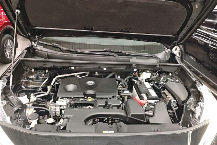 Used Toyota Wildlander 2024 2.0L CVT Two-Wheel Drive Leading Edition Engine Bay