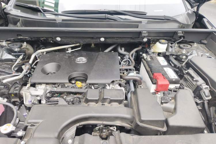 Used Toyota Wildlander 2024 2.0L CVT Two-Wheel Drive Leading Edition Engine Bay