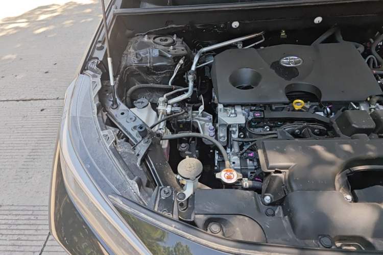 Used Toyota Wildlander 2024 2.0L CVT Two-Wheel Drive Leading Edition Engine Bay Right