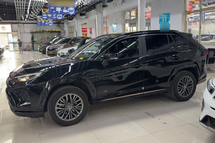 Used Toyota Wildlander 2024 2.0L CVT Two-Wheel Drive Luxury PLUS Edition Exterior 2