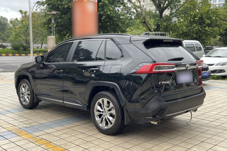 Used Toyota Wildlander 2024 2.0L CVT Two-Wheel Drive Leading Edition Exterior 3