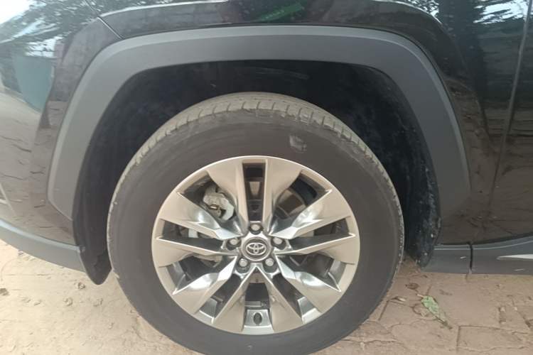 Used Toyota Wildlander 2024 2.0L CVT Two-Wheel Drive Leading Edition Exterior 4