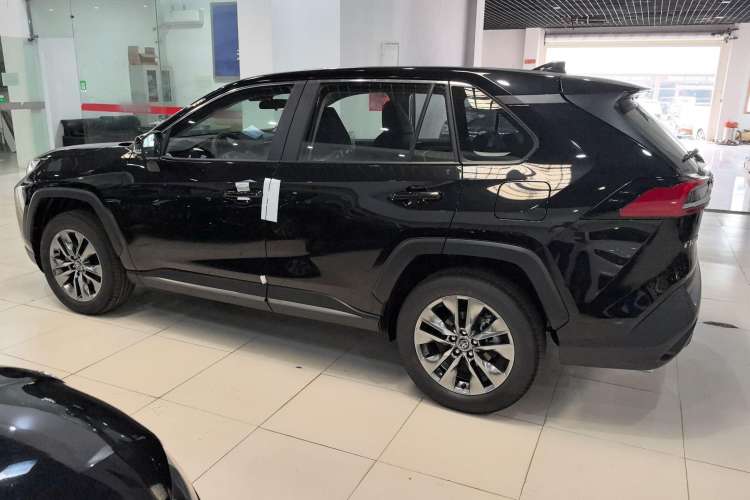 Used Toyota Wildlander 2024 2.0L CVT Two-Wheel Drive Leading Edition Exterior 5