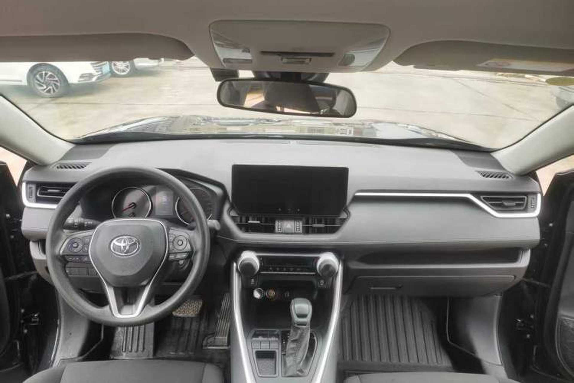 Used Toyota Wildlander 2024 2.0L CVT Two-Wheel Drive Leading Edition Exterior 9