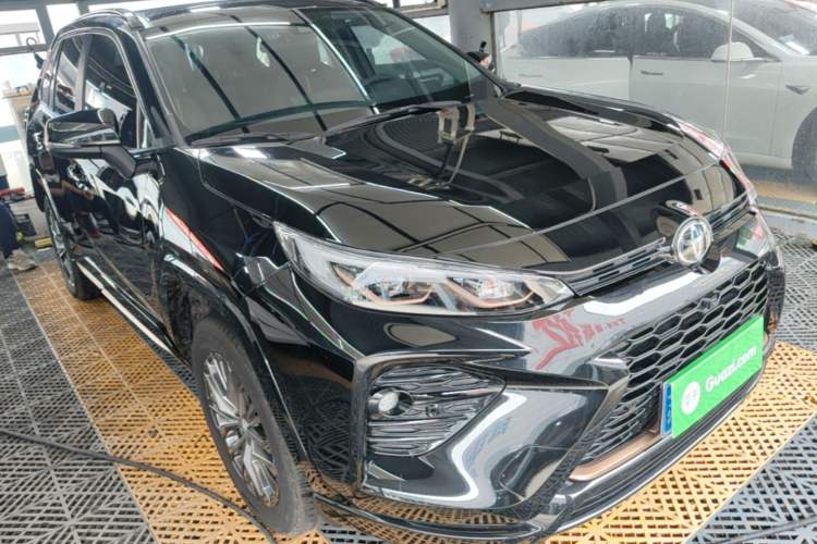 Used Toyota Wildlander 2024 2.0L CVT Two-Wheel Drive Luxury PLUS Edition Front Right 45 Deg