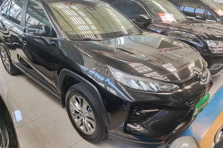 Used Toyota Wildlander 2024 2.0L CVT Two-Wheel Drive Leading Edition Front Right 45 Deg