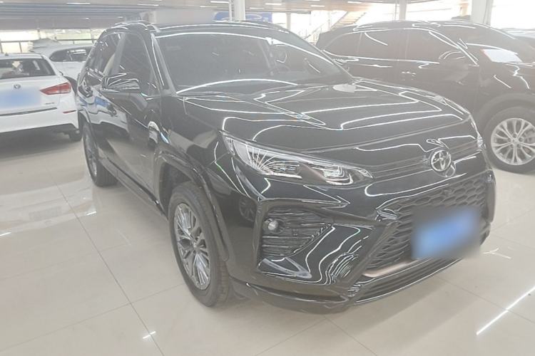 Used Toyota Wildlander 2024 2.0L CVT Two-Wheel Drive Luxury PLUS Edition Front Right 45 Deg