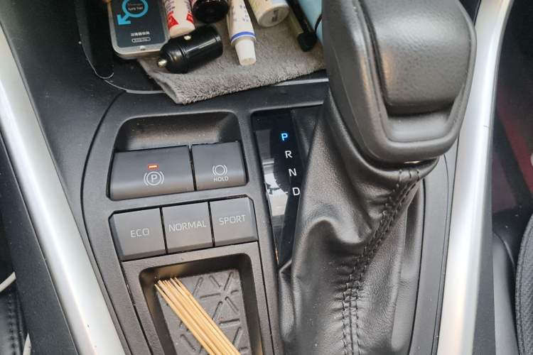 Used Toyota Wildlander 2024 2.0L CVT Two-Wheel Drive Leading Edition Gear Lever