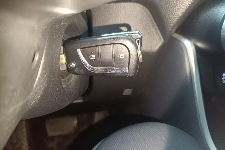 Used Toyota Wildlander 2024 2.0L CVT Two-Wheel Drive Leading Edition Interior 1