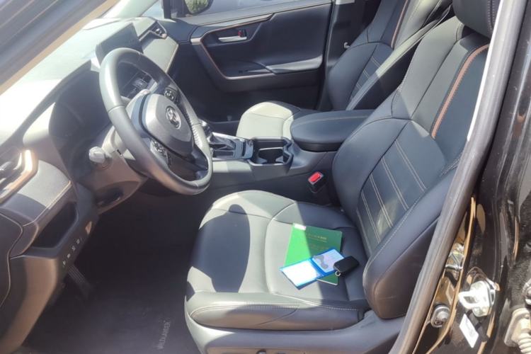 Used Toyota Wildlander 2024 2.0L CVT Two-Wheel Drive Luxury PLUS Edition Left Front Seat