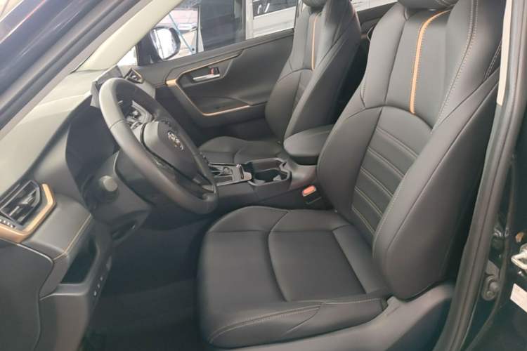 Used Toyota Wildlander 2024 2.0L CVT Two-Wheel Drive Luxury PLUS Edition Left Front Seat