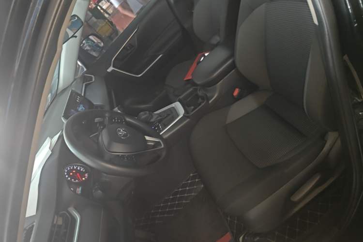 Used Toyota Wildlander 2024 2.0L CVT Two-Wheel Drive Leading Edition Left Front Seat