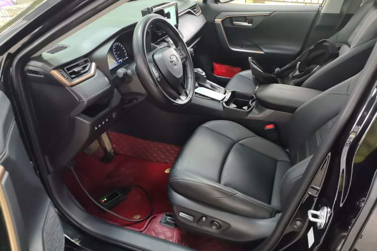Used Toyota Wildlander 2024 2.0L CVT Two-Wheel Drive Luxury PLUS Edition Left Front Seat