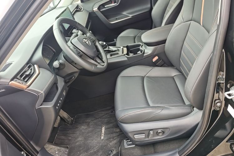 Used Toyota Wildlander 2024 2.0L CVT Two-Wheel Drive Luxury PLUS Edition Left Front Seat