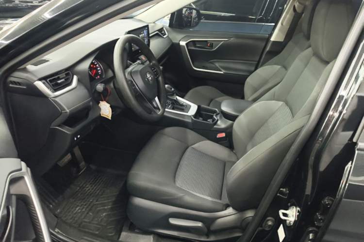 Used Toyota Wildlander 2024 2.0L CVT Two-Wheel Drive Leading Edition Left Front Seat