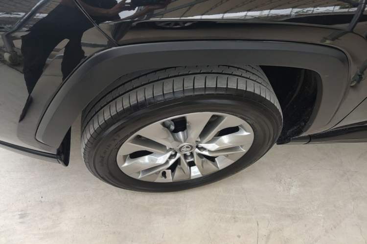 Used Toyota Wildlander 2024 2.0L CVT Two-Wheel Drive Leading Edition Left Front Wheel Hub