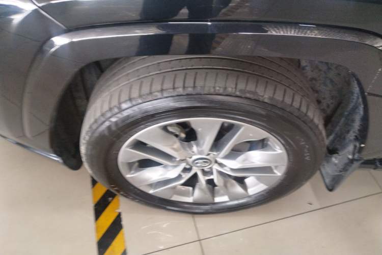 Used Toyota Wildlander 2024 2.0L CVT Two-Wheel Drive Urban Edition Left Front Wheel Hub